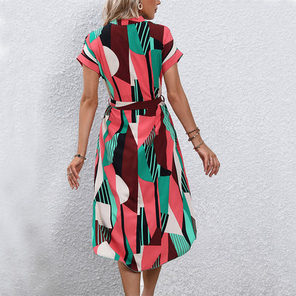 Robe ceinturée multicolore originale – Évasée et féminine